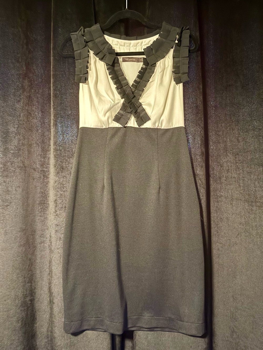 The Limited black & ivory ruffle sheath dress size 6